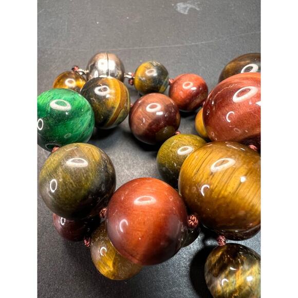 Multi color tiger eye graduated necklace with 925 magnetic clasp - Picture 10 of 14